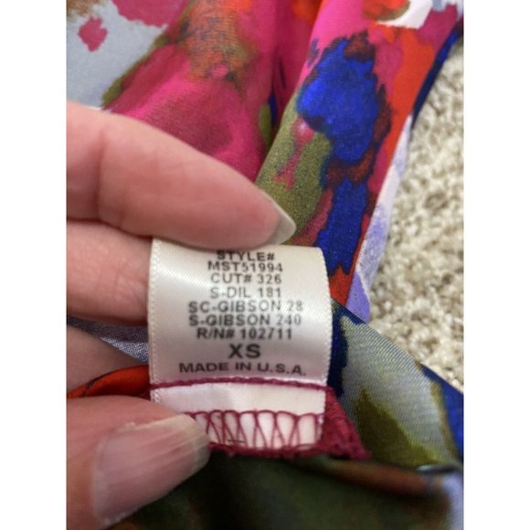 Gibson Red multicolored Floral Blouse Sz XSmall - Picture 3 of 5